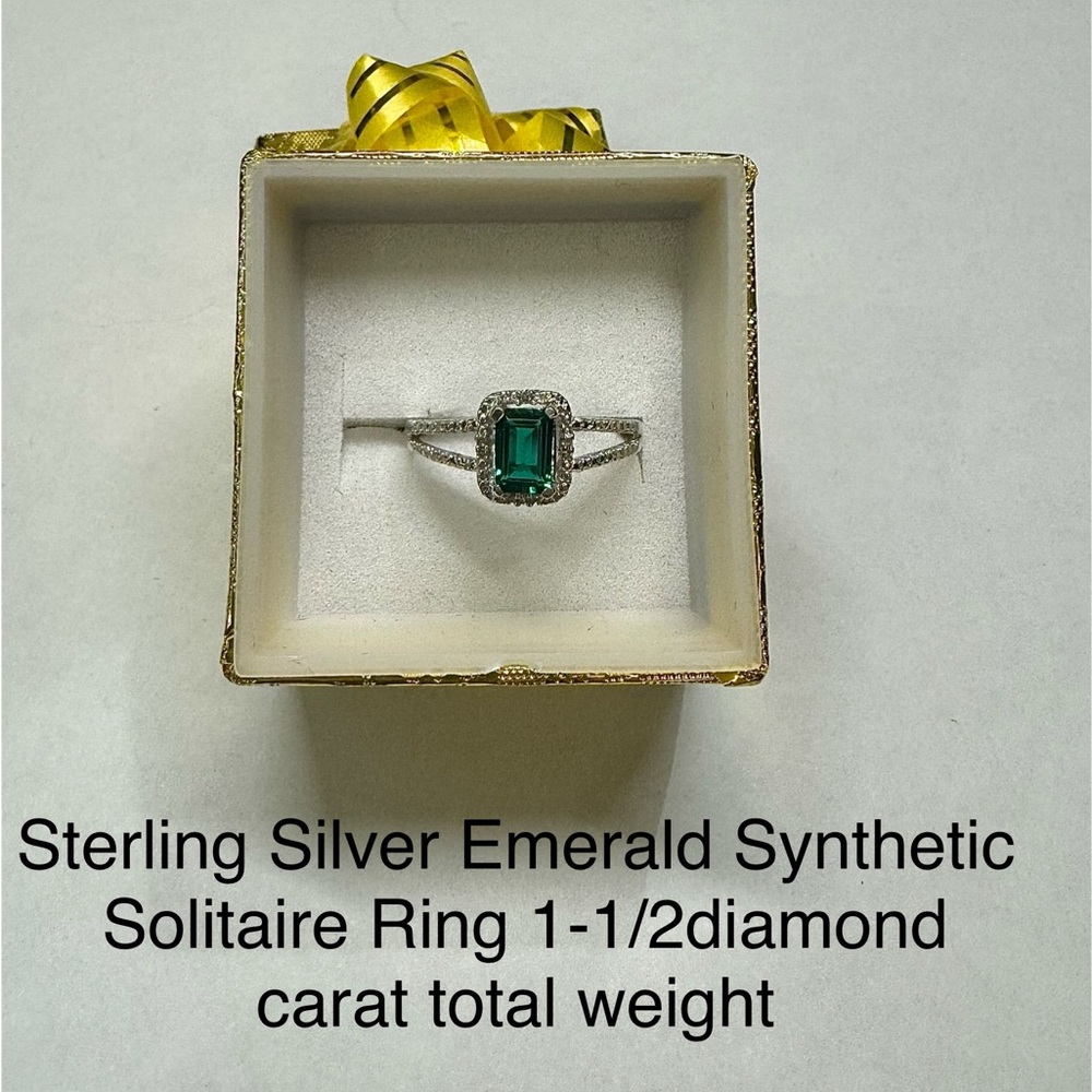Sterling silver emerald ring with genuine diamonds